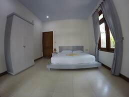 Gili Smile Bungalows