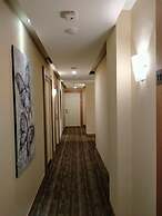 Hotel Dharmein