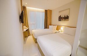 Hotel Dharmein