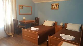 Mini Hotel Universitetskaya