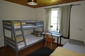 Högsnäsgården - Hostel