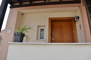 Kripis House
