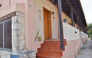 Kripis House