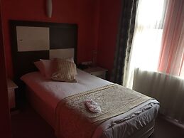 Cimenler Otel