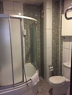 Cimenler Otel