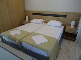Cosmos Apartments