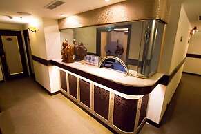 CaRry Hotel