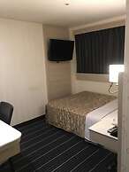 CaRry Hotel