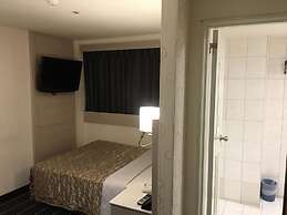 CaRry Hotel