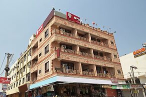 OYO 4816 Hotel Ganpati Plaza