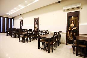 OYO 1673 Hotel MM Yellowuds