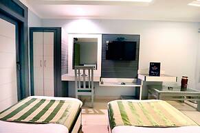 OYO 4126 C T Palace