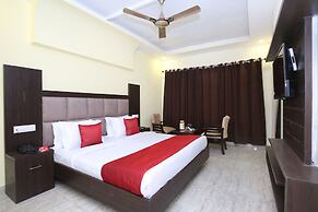 Capital O 322 Hotel Royal