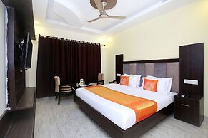 Capital O 322 Hotel Royal