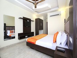 Capital O 322 Hotel Royal