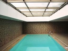 Apart Hotel Plaza Suite Ongolmo
