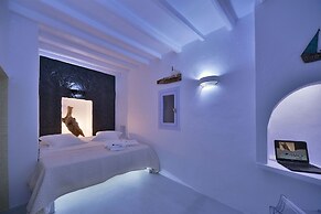 Amo Suites & Spa