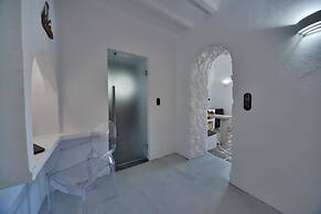 Amo Suites & Spa
