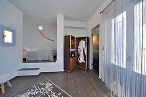 Amo Suites & Spa