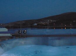 Amo Suites & Spa