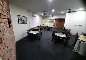 MN Ferringhi Inn
