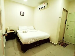 MN Ferringhi Inn