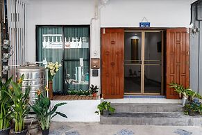 Singharaj House