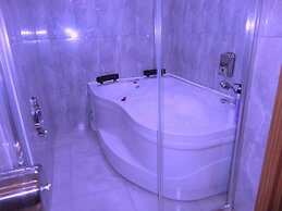 Artura Suite