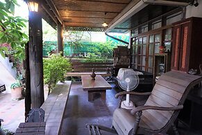 Tiptopthai House