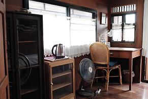 Tiptopthai House