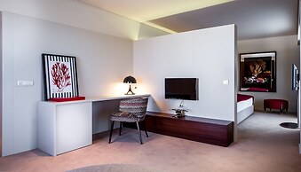 4615 Hotel