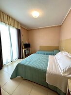 Hotel Metropole