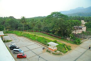 5 Falls Resort