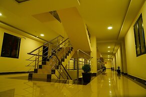 5 Falls Resort