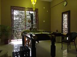 5 Falls Resort