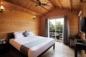 White woods Resort & Spa