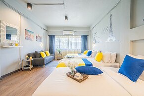 Warm Hostel