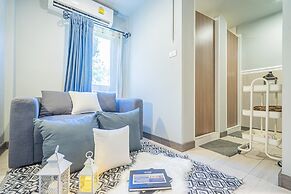 Warm Hostel