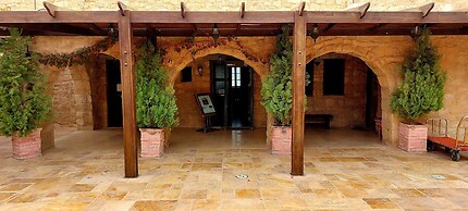 Hayat Zaman Hotel & Resort