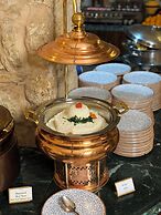 Hayat Zaman Hotel & Resort
