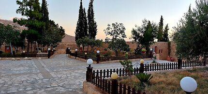 Hayat Zaman Hotel & Resort