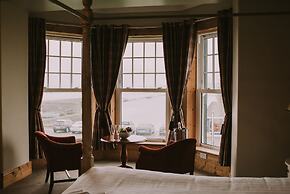 The Royal Valentia Hotel