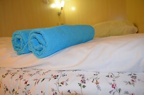 Art Galaktika Hotel
