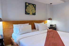 TJR BOUTIQUE HOTEL