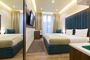 Marquise Hotel