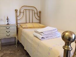 B&B Pergolesi