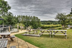The Narrowboat At Weedon