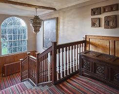 Harlington Manor