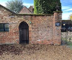 Harlington Manor