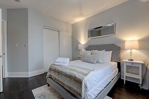 Pelicanstay at Square One Mall